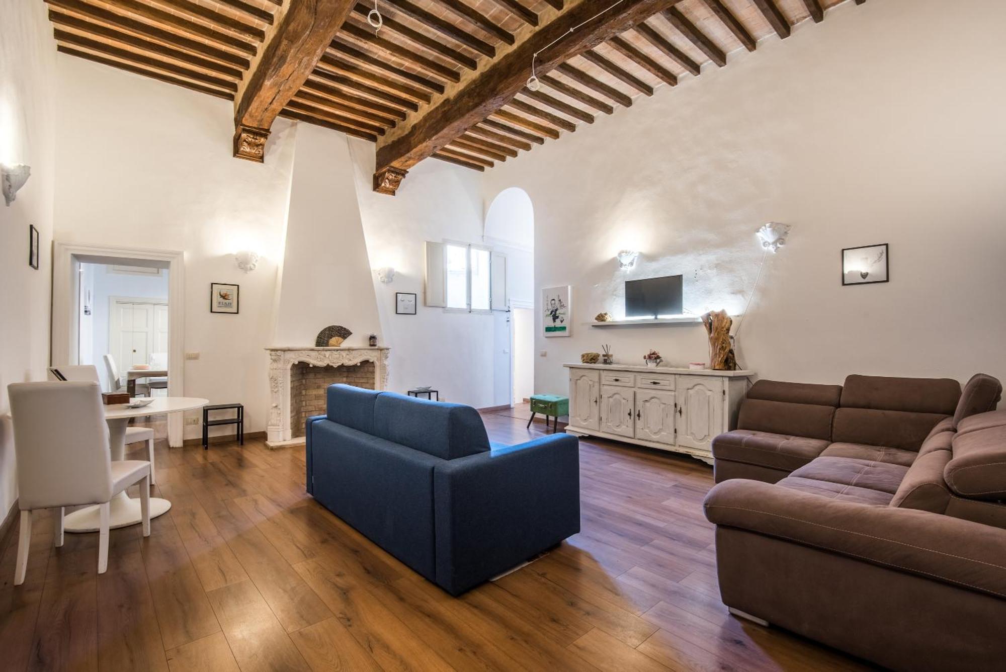 Incantevole Appartamento Banchi Di Sopra Siena Luaran gambar
